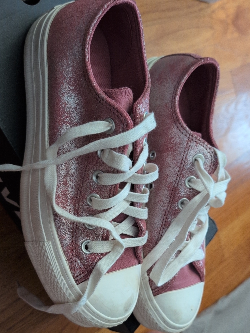 Women's Leather & Suede Pink And Silver Converse Size 8